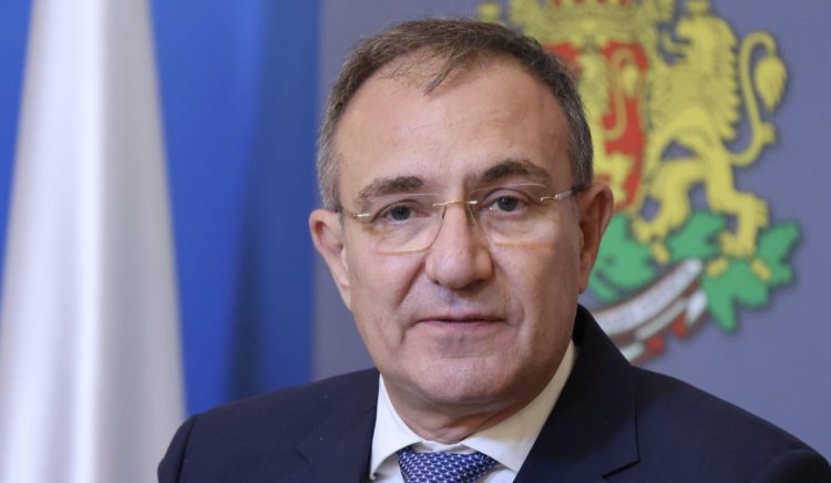 Поех един ангажимент през март и той е изпълнен за