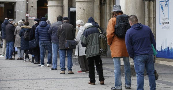 Преди много години над бюрото ми в малък провинциален седмичник