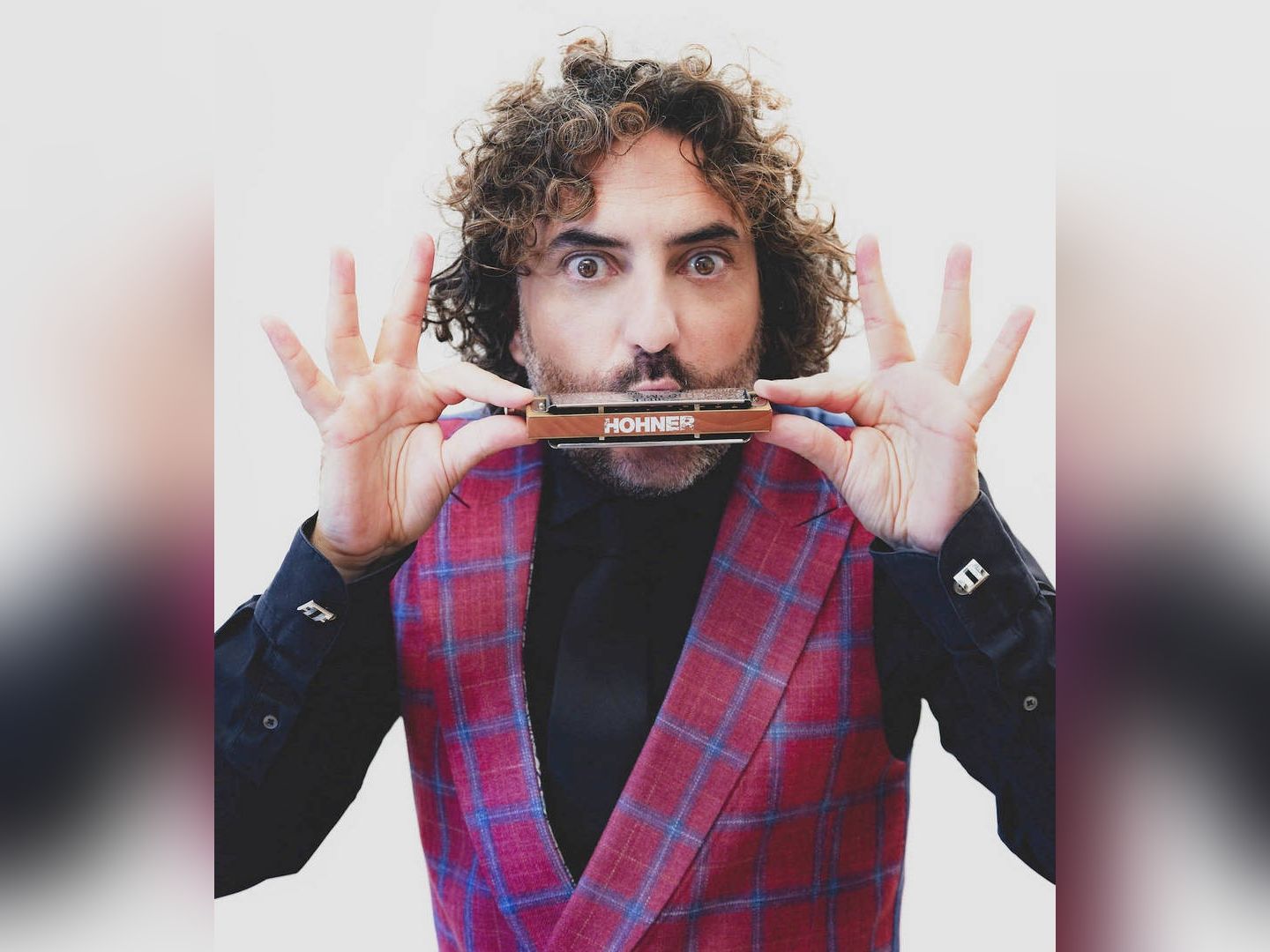 Зала България ще се превърне на 11 декември от 19