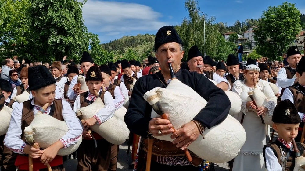 Българската гайда и гайдарското свирене вече са включени официално в