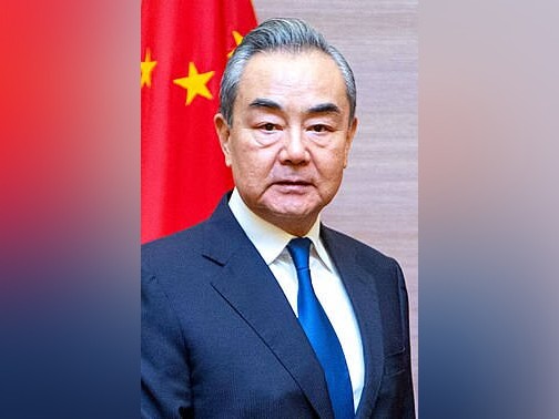 Китайският външен министър Ван И заяви че Пекин не може