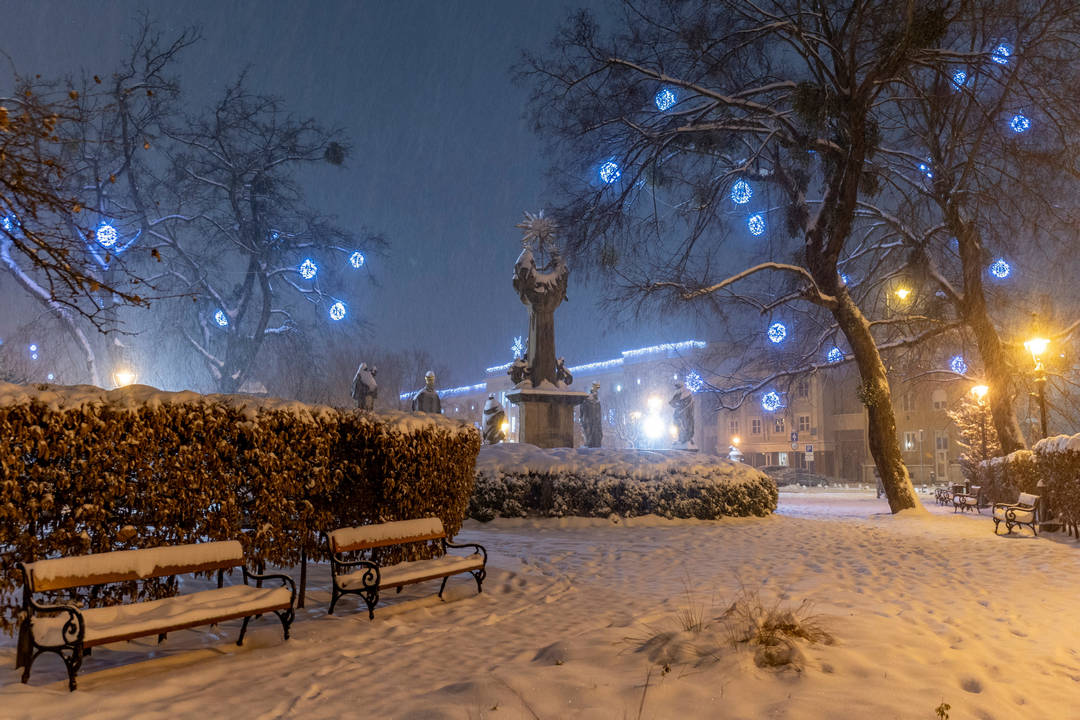 С нови обилни валежи от сняг Сърбия посрещна Рождество Христово