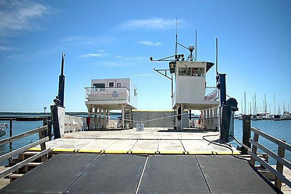 Пускането на фериботната линия Русе Гюргево която трябваше да облекчи