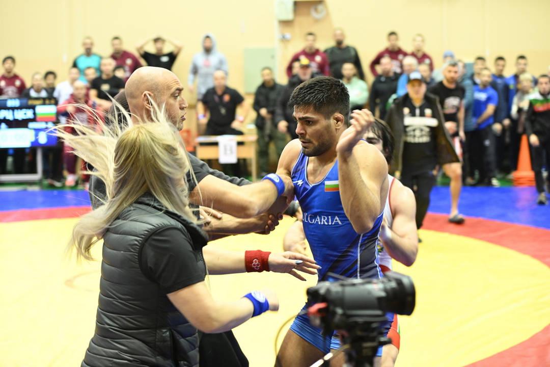 Жесток скандал разтърси борбата Този път свадата беше физическа На