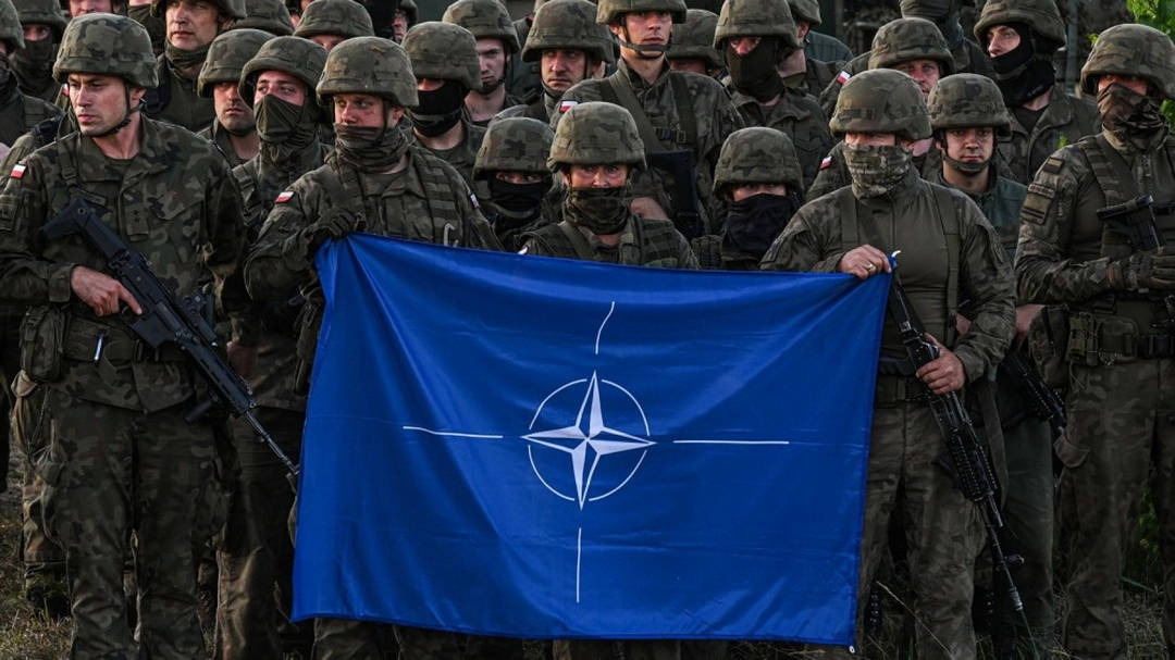 НАТО планира значително да увеличи оръжията и боеприпасите по източния