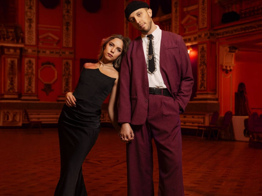 Предстоящият акустичен концерт на Роби в Централния военен клуб бе