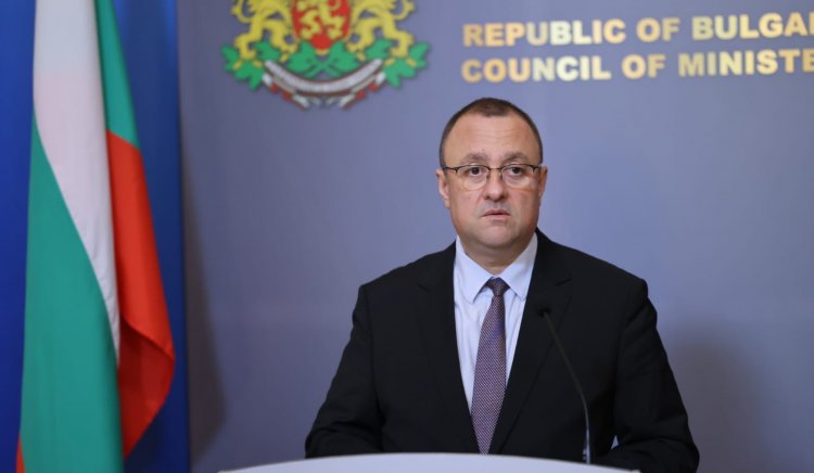 Правителството успя да спаси 100 от средствата за саниране на