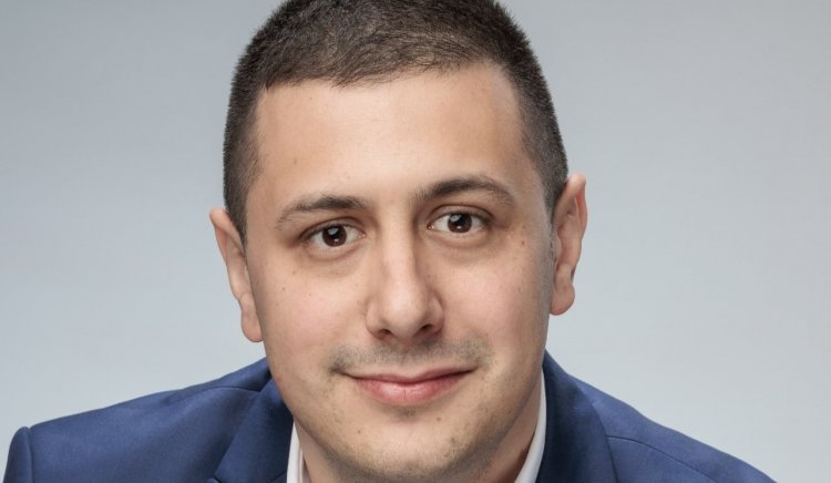 Никой няма право да пренаписва историята и не трябва да