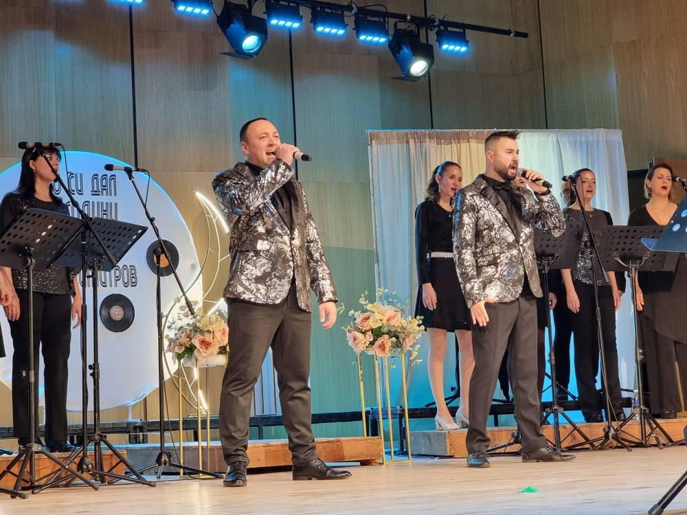 Още два концерт спектакъла под наслов Ако си дал посветени