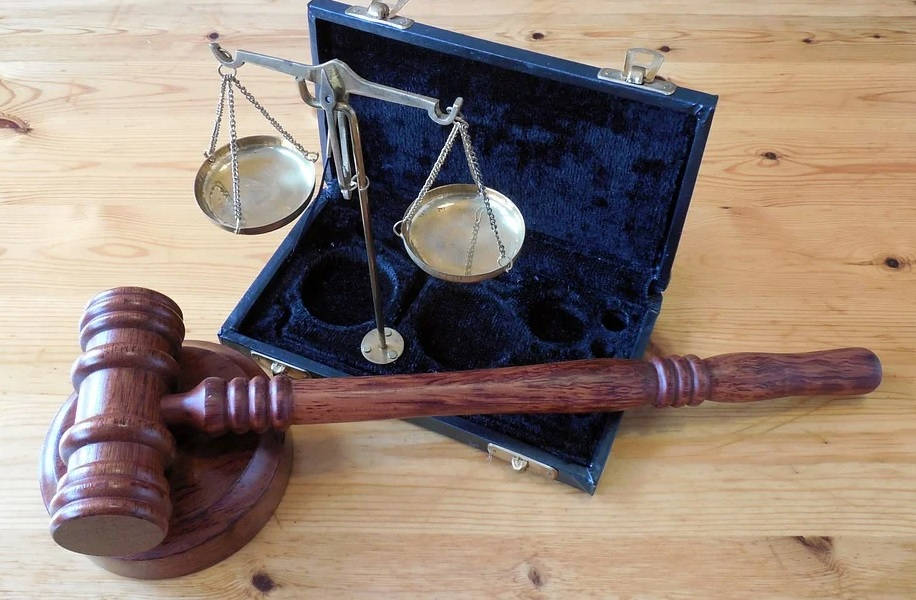 Проф Любомир ХалачевМного често особено в последно време започваме да