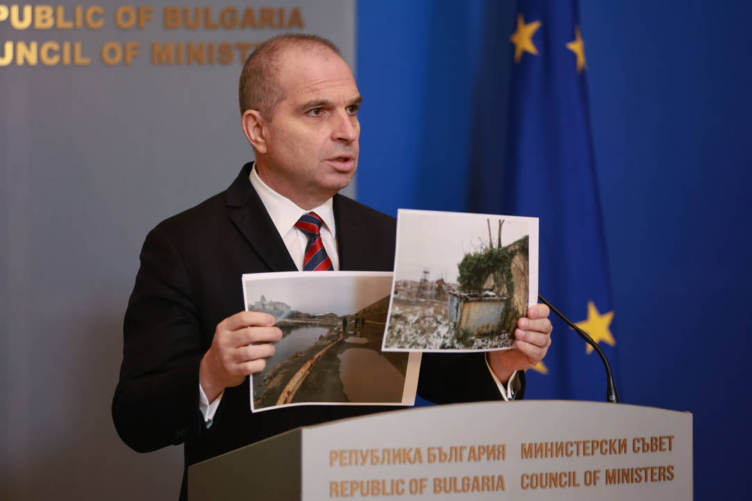 По данни на общините 738 населени места у нас са