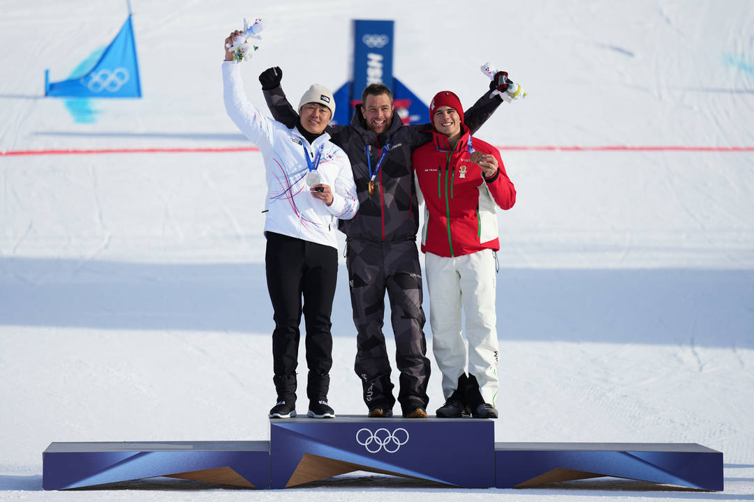 Тервел Замфиров спечели бронзов медал в паралелния гигантски слалом на