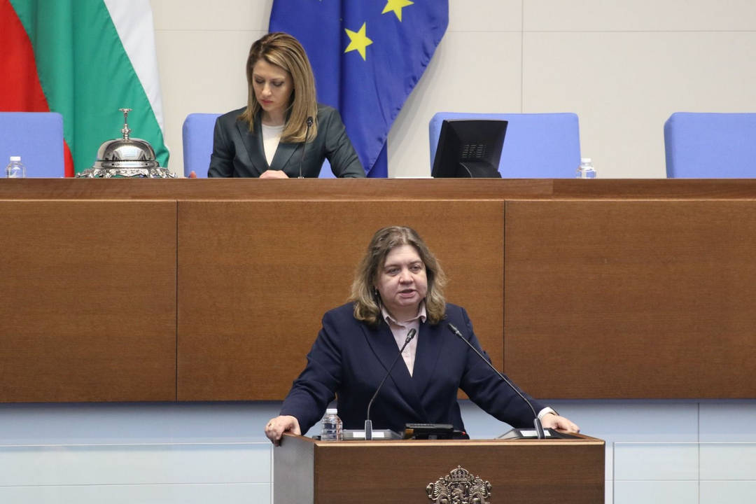 Случаят Петрохан не бива да се политизира и въпреки че