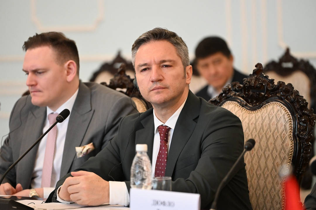 Диалогът с институциите гражданското общество и  политическите сили е основата