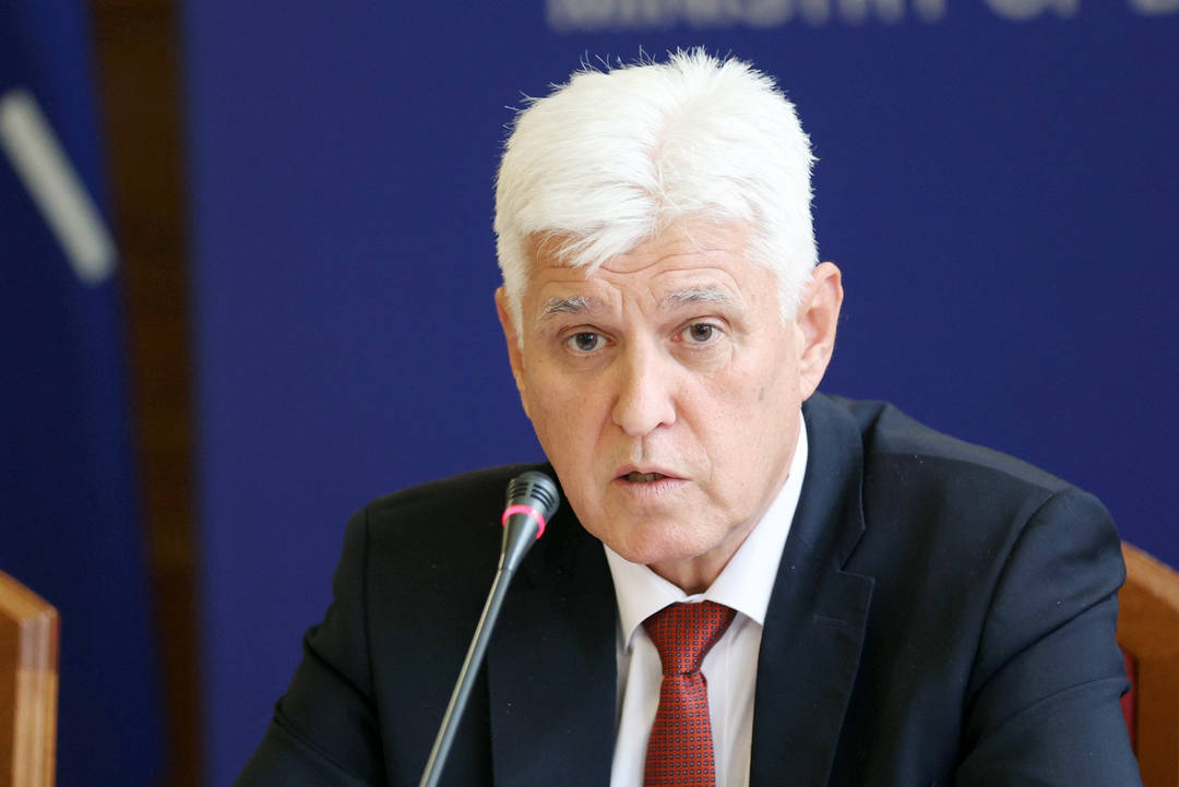 България няма да изпраща повече оръжия за Украйна това заяви