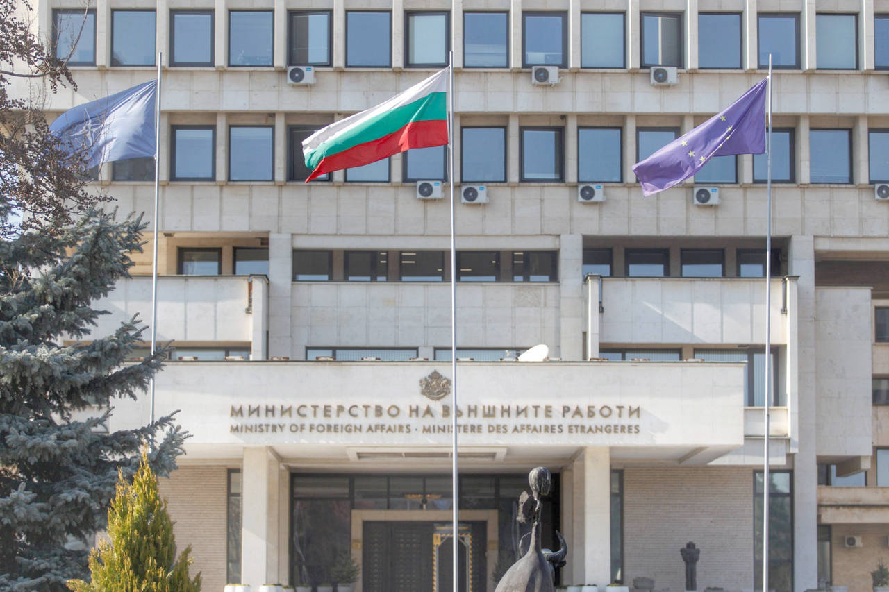 На 15 юни 2026 г в обедните часове неизвестно лице