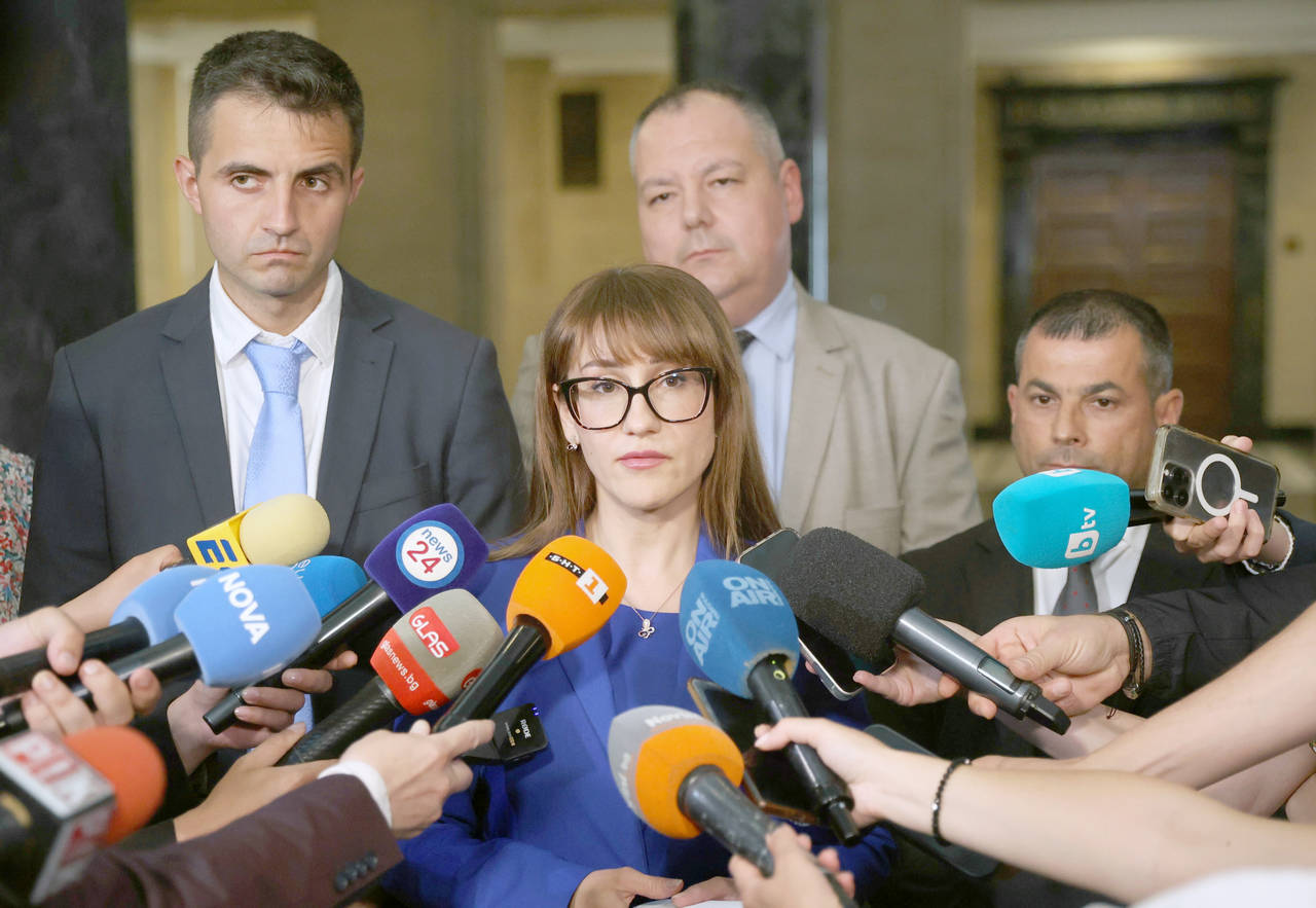 Двама души от т нар група на Калашниците са привлечени