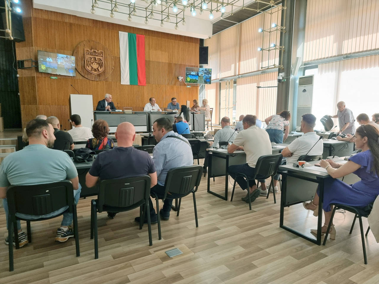 На извънредно заседание Общинският съвет в Дупница прие решение да