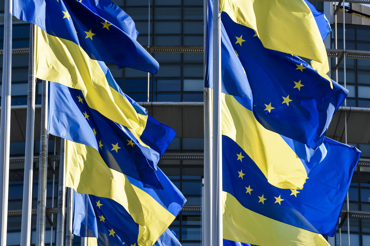 Европейската комисия предложи статутът на закрила за украинските бежанци в