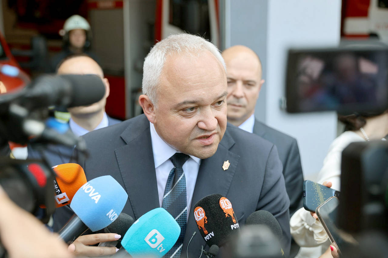 Вътрешният министър Иван Демерджиев ще проверява крили ли са служители