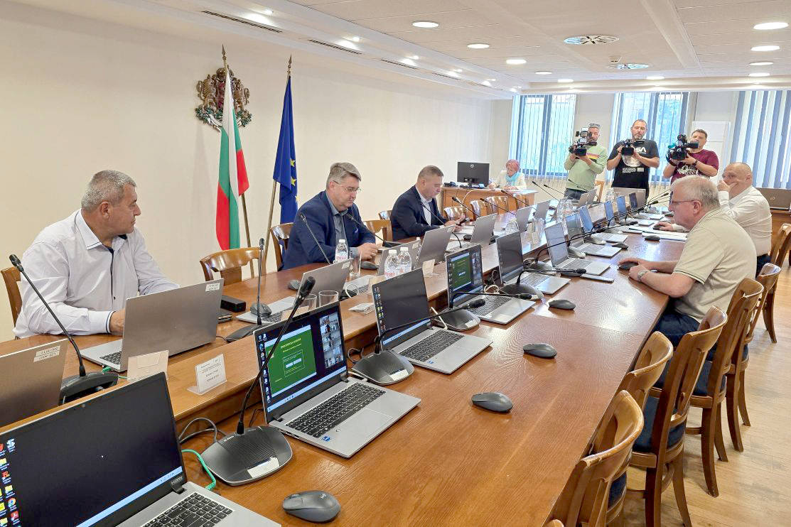 Прокурорската колегия на ВСС отложи произнасянето си по искането на