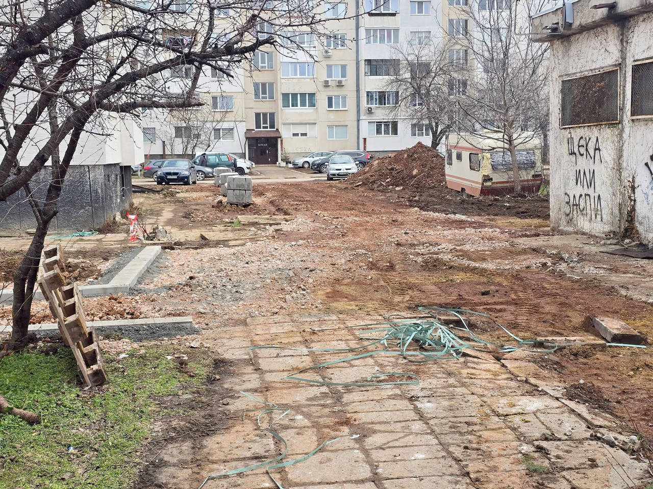 Жители на столичния квартал Дружба 2 сигнализираха за нередности с