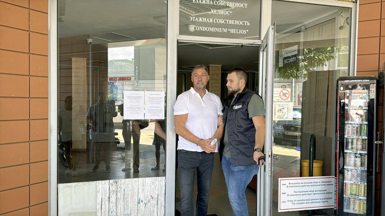 Областният председател на ДПС в Бургас Христо Широков отново бе