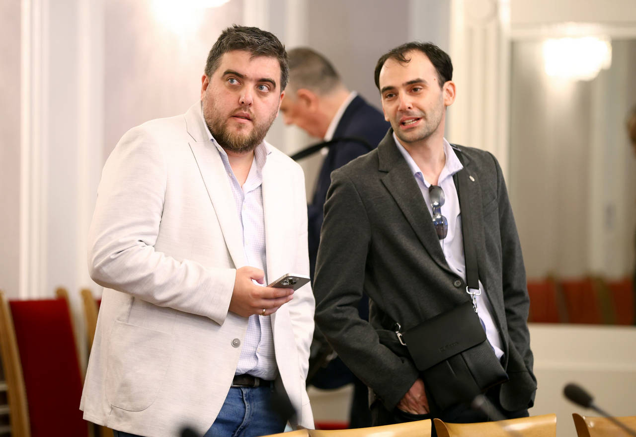 Управляващите от Прогресивна България с подкрепата на ГЕРБ и Демократична