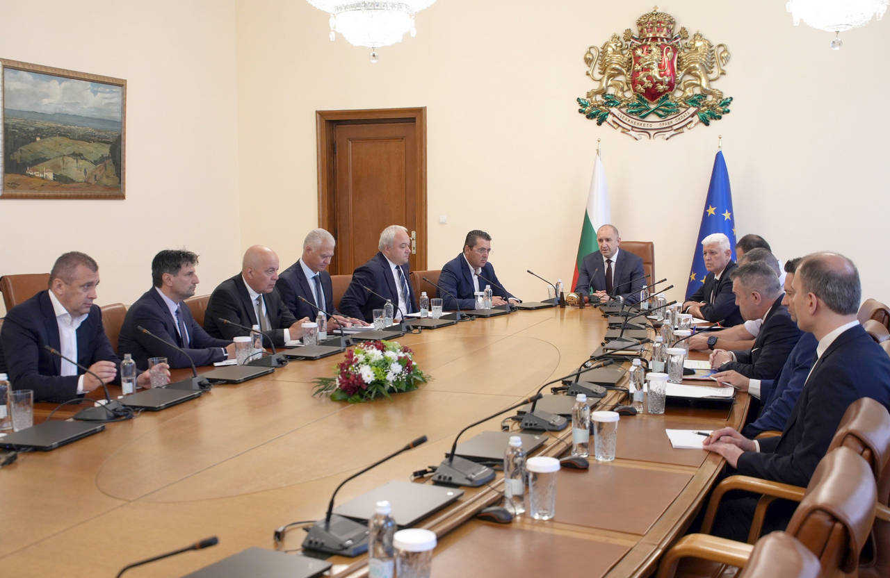 Лицата които вземат решения в България трябва да понесат отговорност